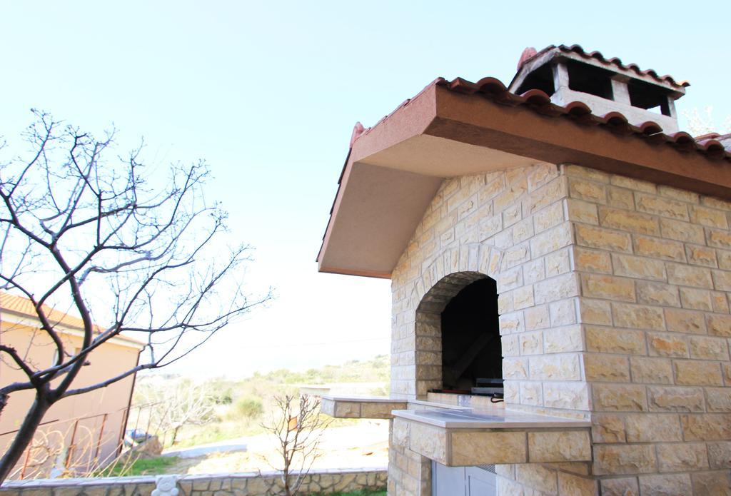 Priska Apartment Kaštela Exterior foto